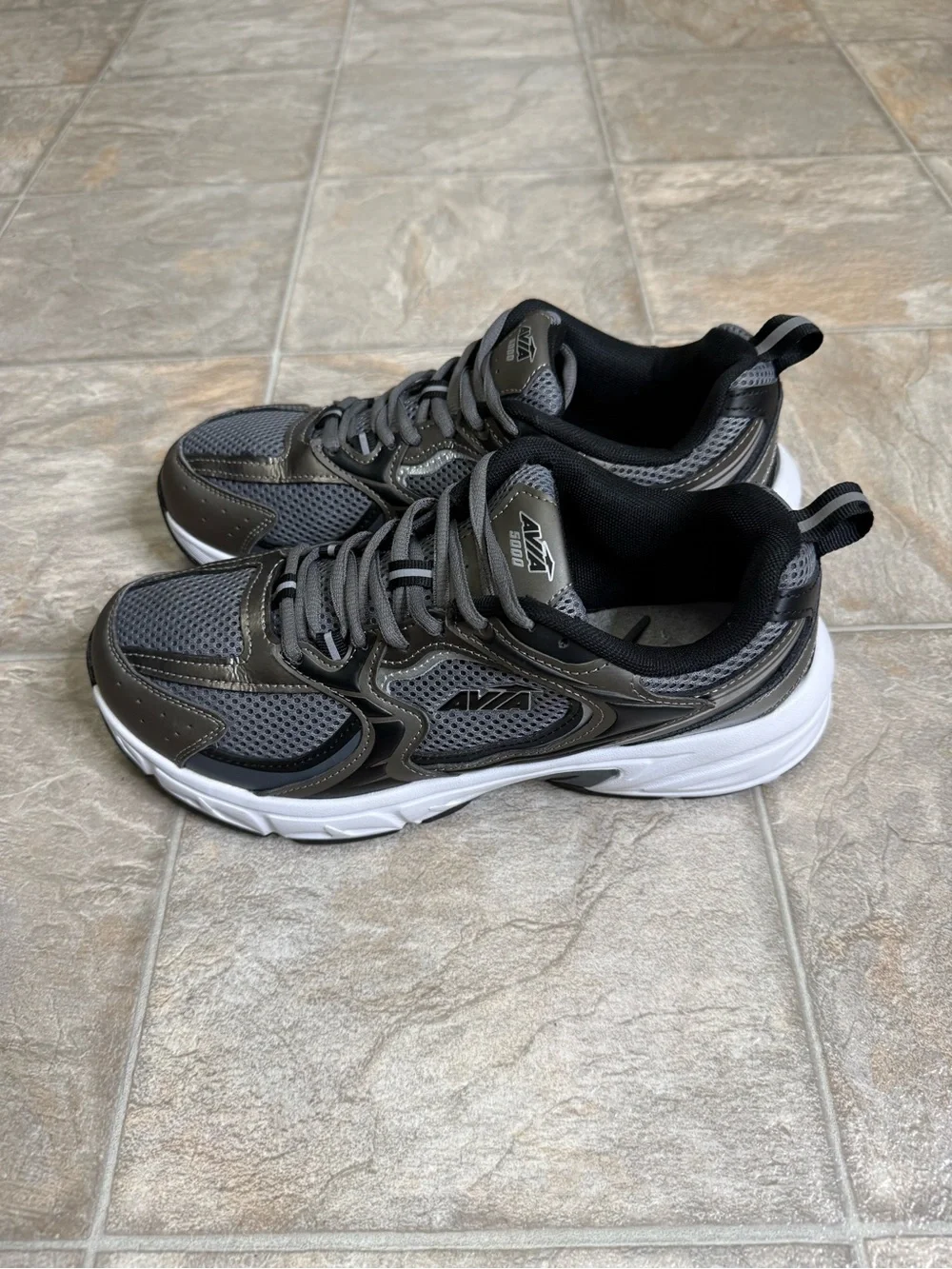 Avia 5000 Performance Sneaker Mens Shoe Size 8.5 Gray WMAV43GX002 NWT